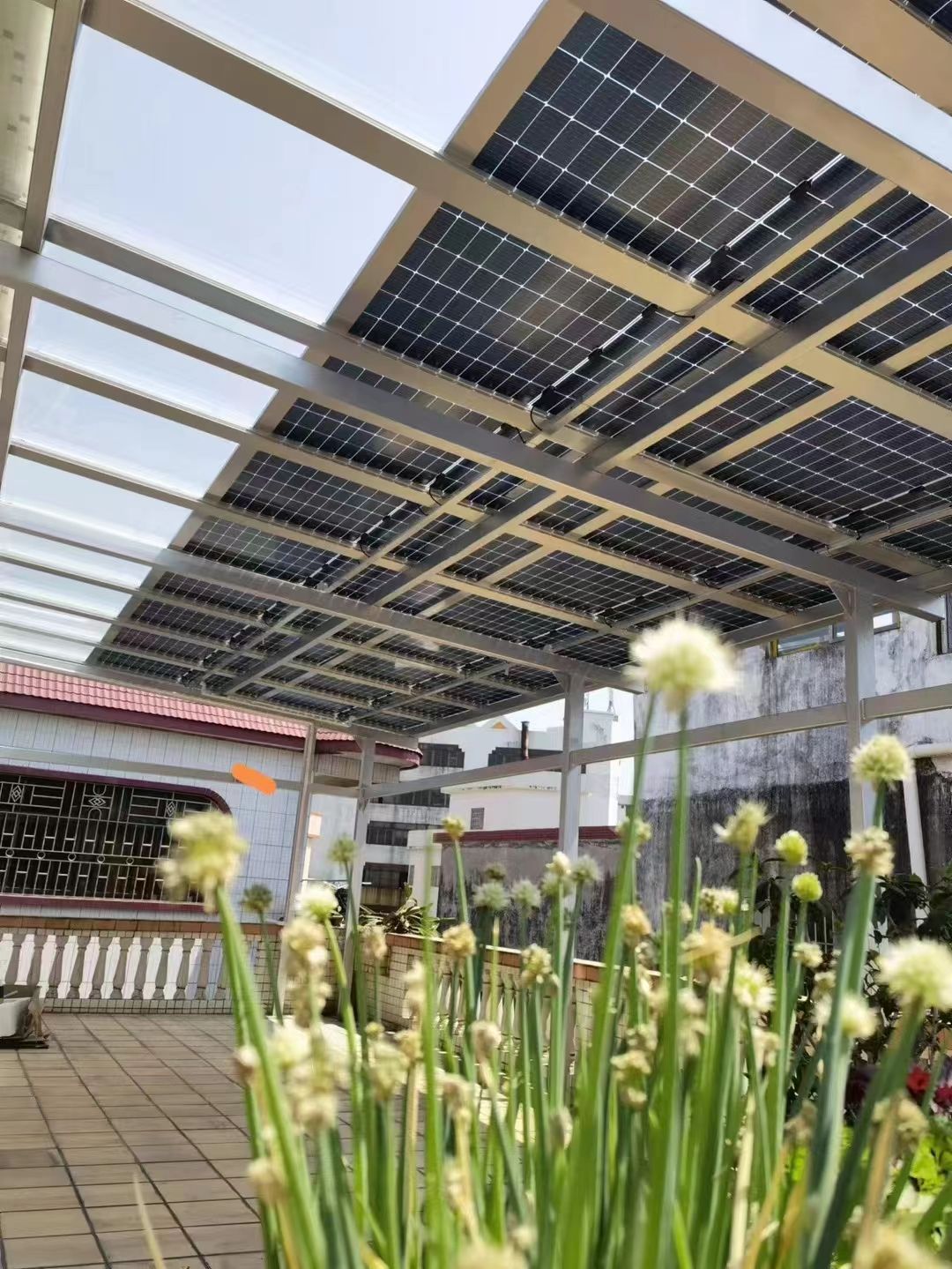 龙口别墅家用屋顶太阳能发电系统安装